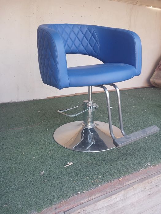 Продам стол в хорошем состоянии