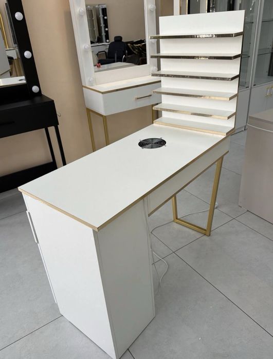 Manikyur stol plisos bilan birga