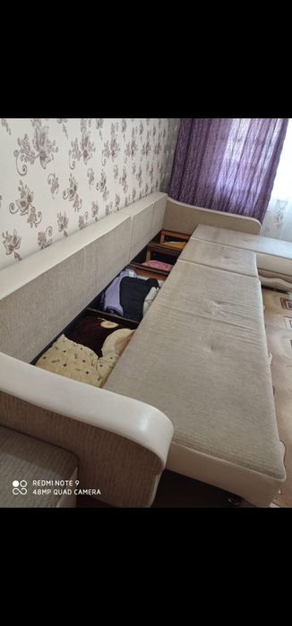 Диван 4 метра и + пуф 80см