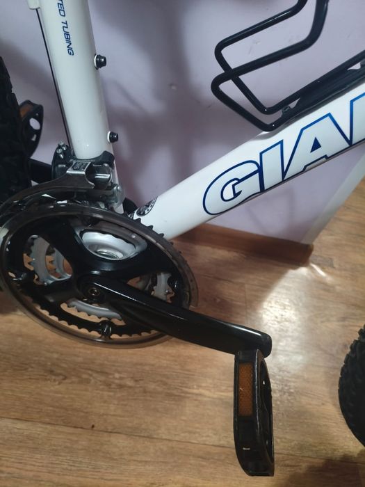 Продам велосипед Giant на 26 колёсах