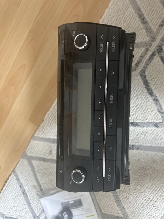 магнитола от тойоты короллы