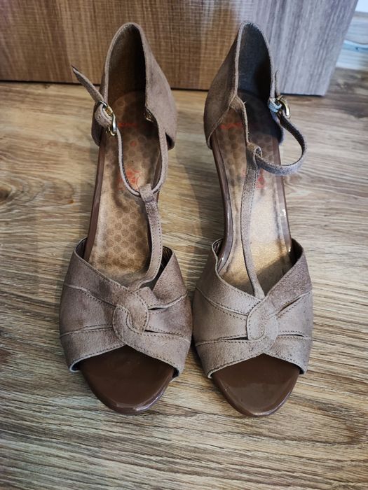 Дамски сандали Naf Naf номер 41