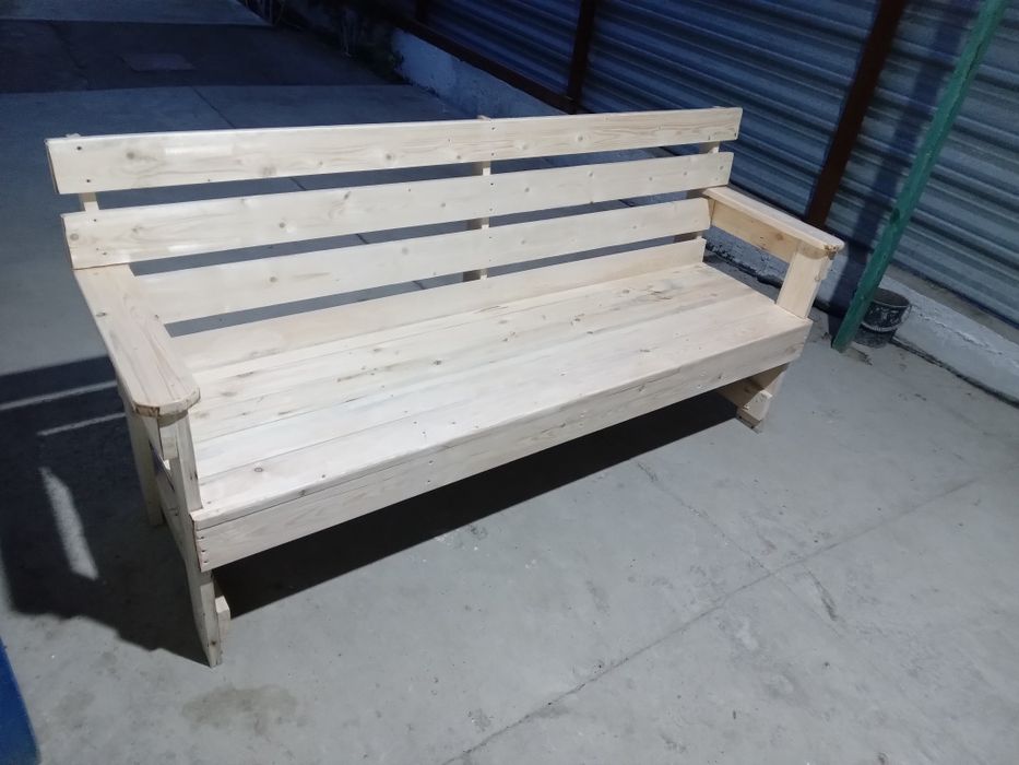 Садовый скамейка