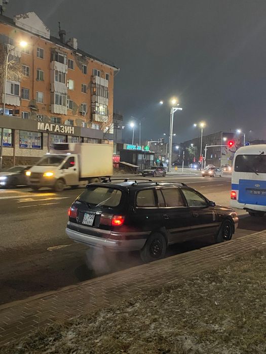 Продам тойота калдина 95год 2об