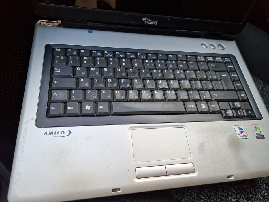 Продам ноутбук Сименс