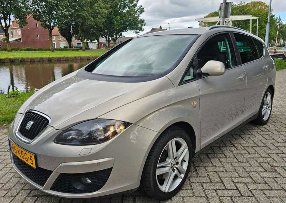Seat Altea 2.0 TDI НА ЧАСТИ