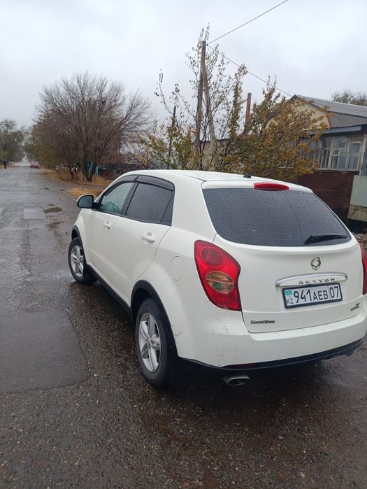 Продам кроссовер.