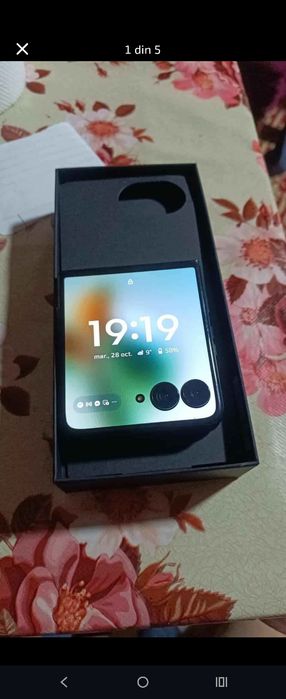 Motorola razr ultra 60