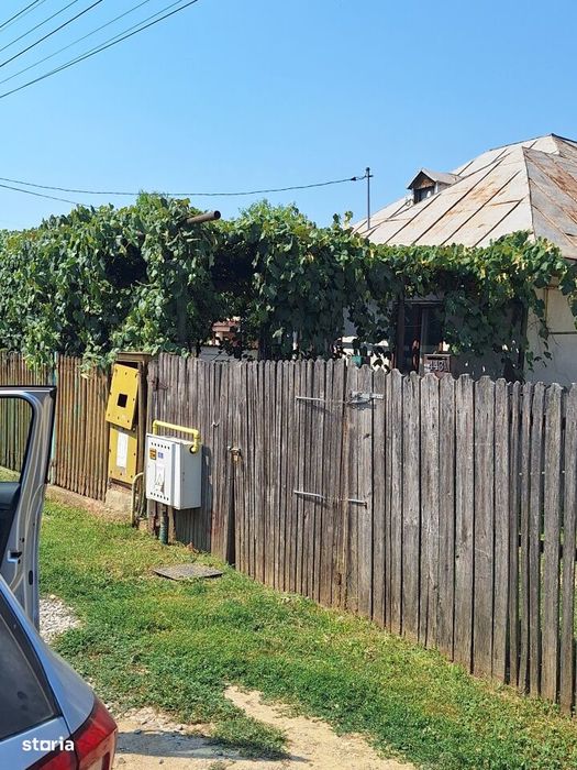 Casa Ghirdoveni, Dambovita