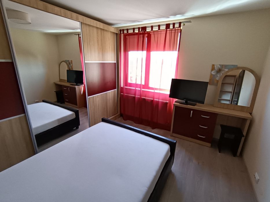 Inchiriez apartament 2 camere Bloc Turn - Colega apartament sau inchiriez la 2 persoane