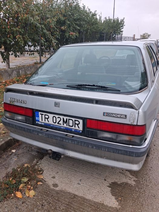 RENAULT 25 1989 — imagine 3