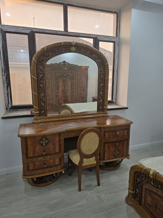 Мебель для спальной