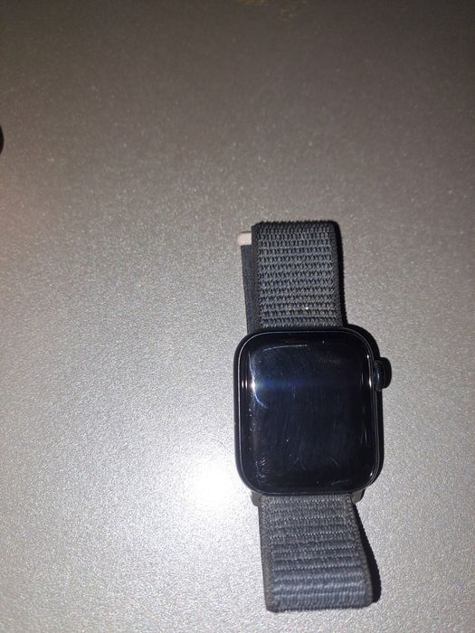 Эпл вотч се 2 ...