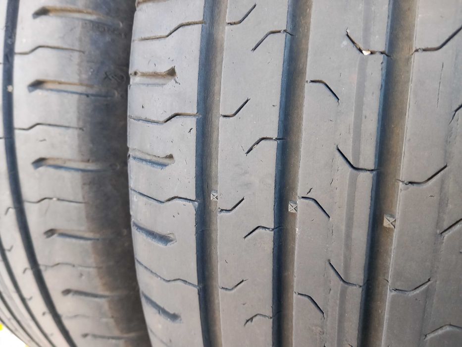 215/60 R17 Continental