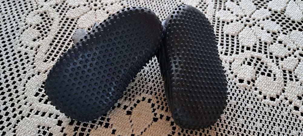 Бебешки кожени обувки 4-7 месеца