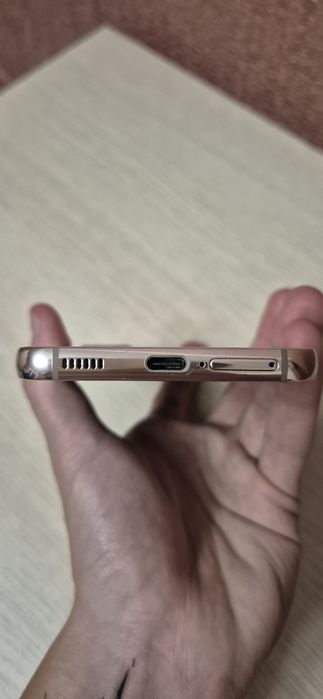Продам Samsung s22