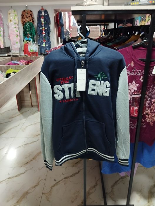 Ликвидация товаров Спортивные костюмы Китай