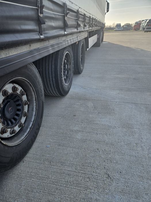 De vânzare ansamblu sau separat