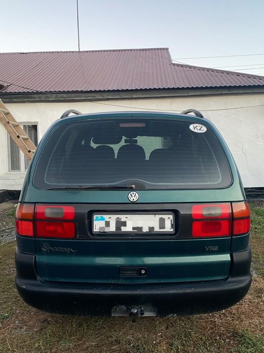 Продам машину Volkswagen Sharan