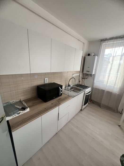 Inchiriez ap 2 camere Str Eroilor Floresti