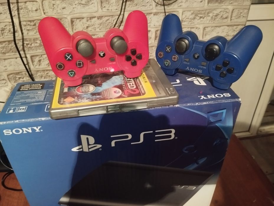 Продам PS3 slim 500 g