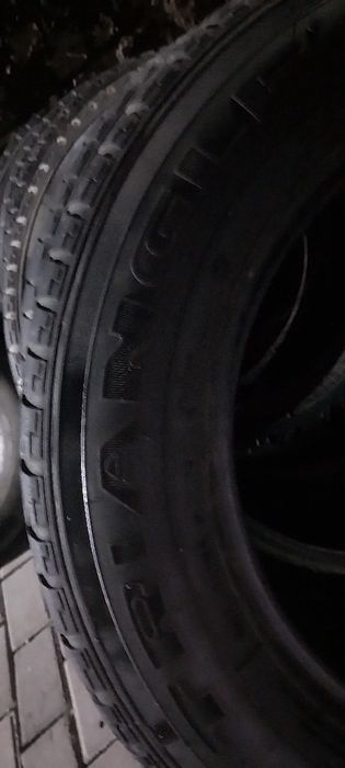 Продам автошину Б/У Трианже