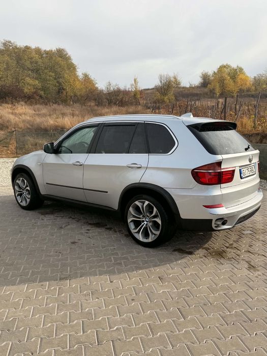 Vând  BMWX5  D40D