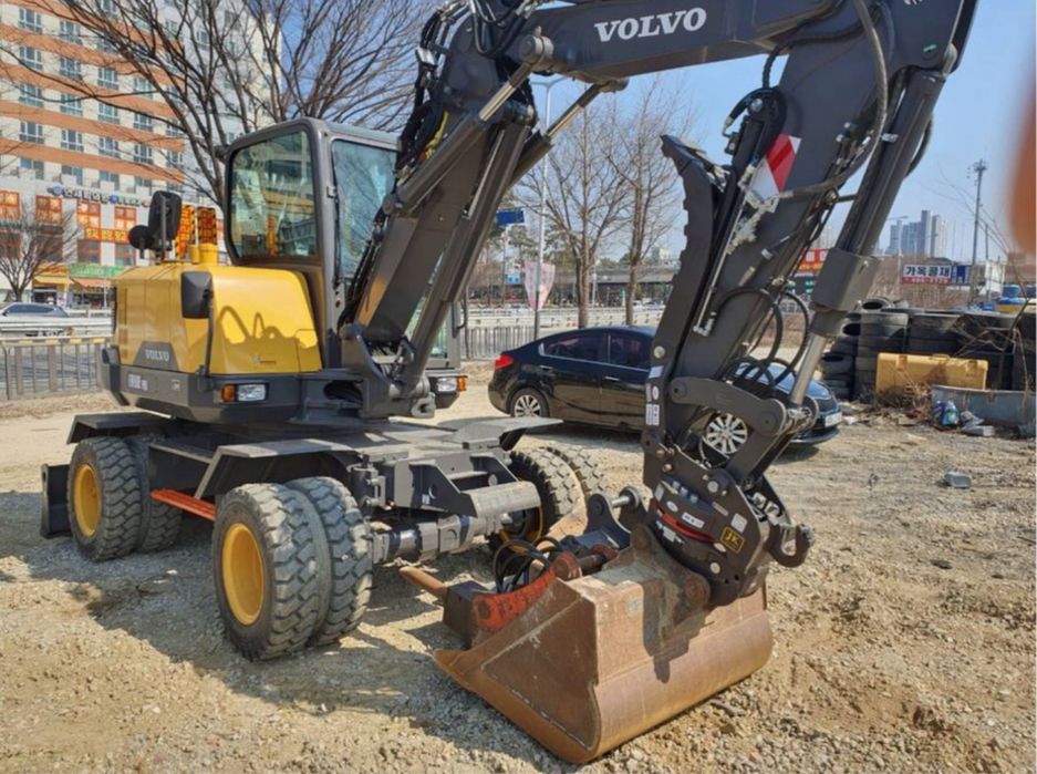 Mini Ekskavator xizmati gidromolot spes texnika katlavan kopat