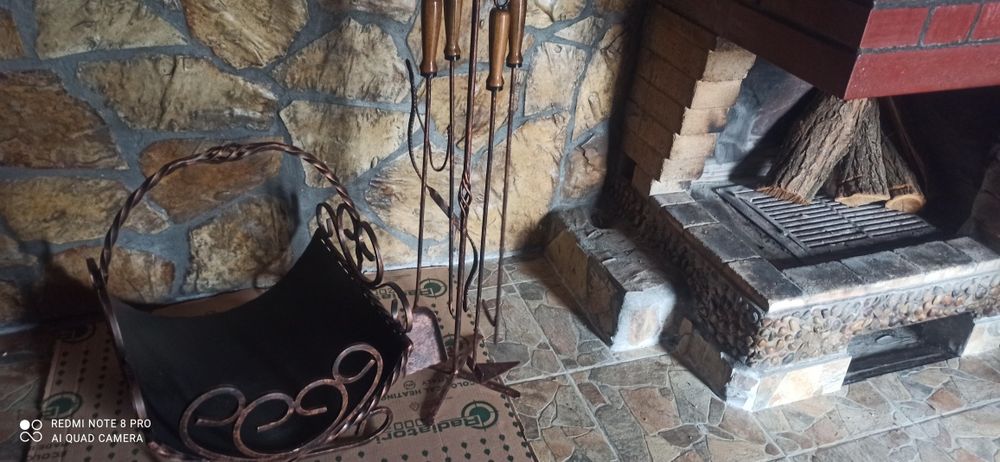 Аксесоари за камина  и кошница за дърва