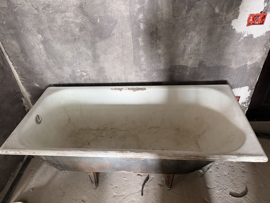 Cadă din fontă masivă 150x70 cm - cu picioare de susținere