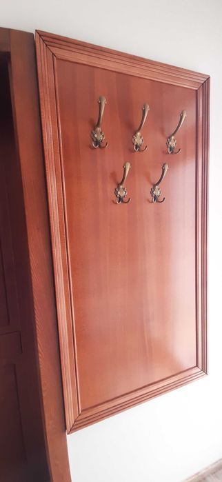 Cuier Louis Philippe, lemn masiv, furnir cires. Mobexpert, L.70 x l.3 x H.140 cm