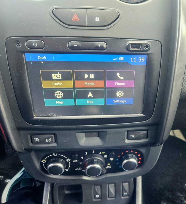 DACIA DUSTER PRESTIGE 1.2 benzina 2017, vand sau schimb