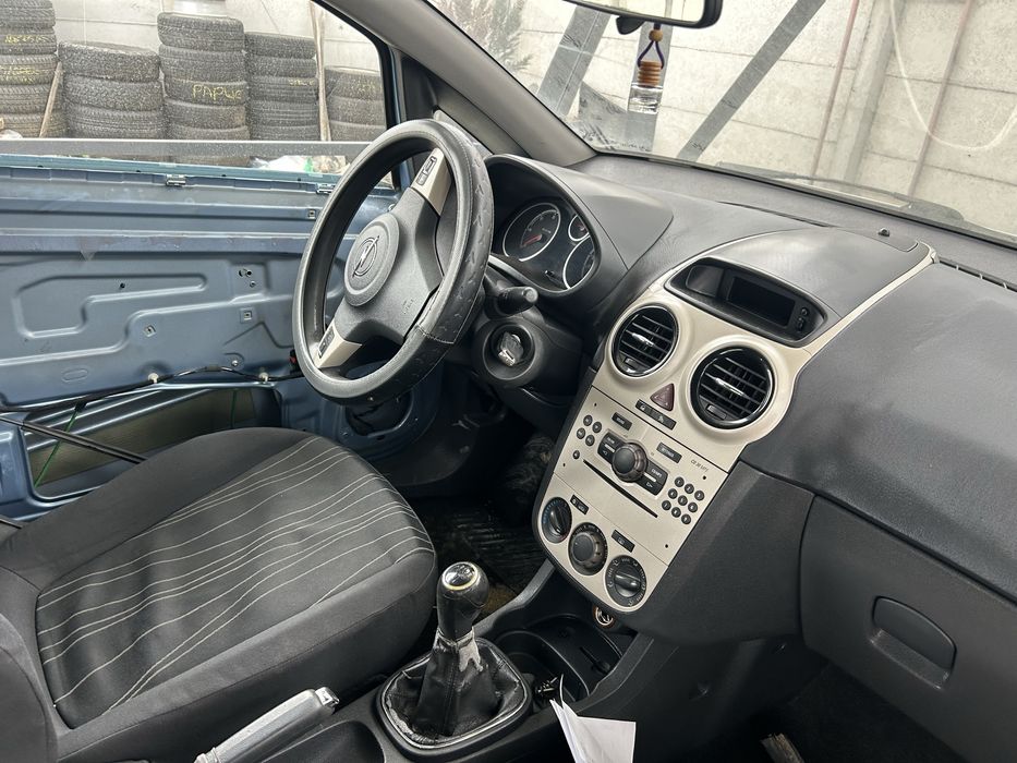 Dezmembrez Opel Corsa D 1.3 diesel 55kw 2005-2010