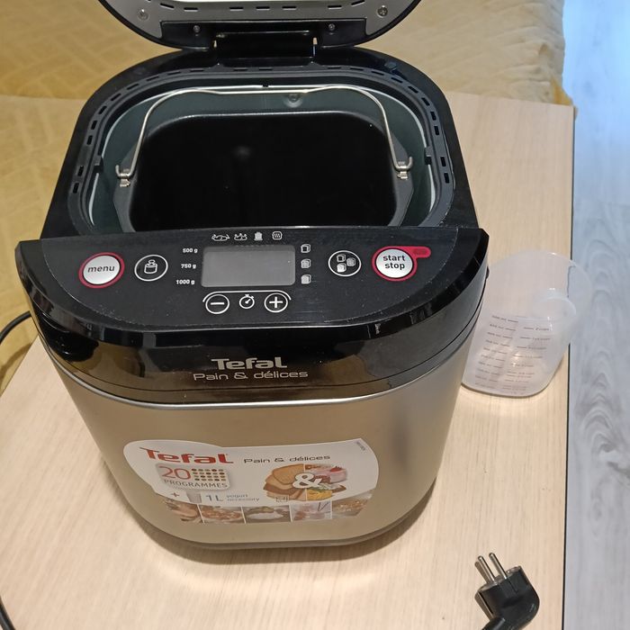 Mașina de făcut pâine Tefal -1kg