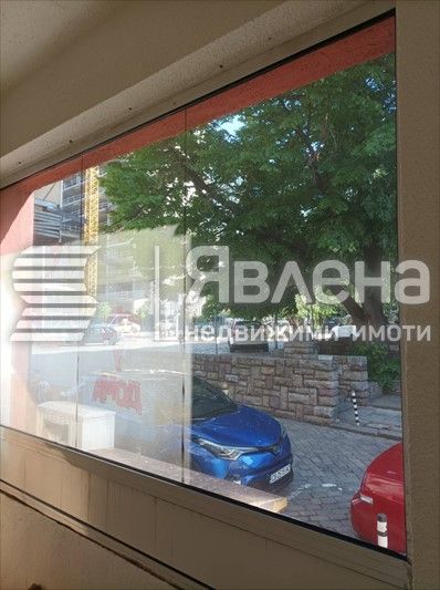 Дава се под наем Магазин в София, Център - 30 кв.м за 300 € - Снимка #4
