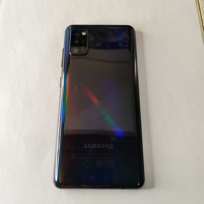 Samsung A41 телефон