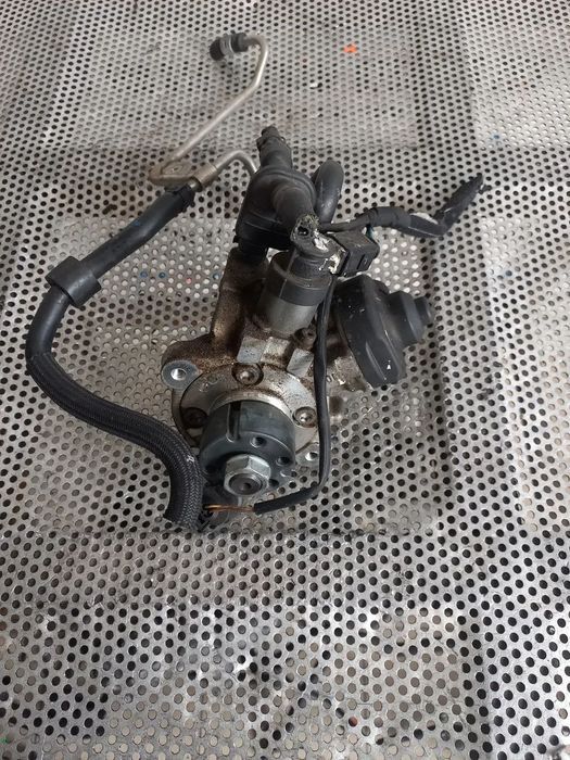 Pompa Inalta Presiune Audi A4 B8 A5 A6 C7 Passat B6 B7 Touran Skoda Seat 2.0 Tdi Euro 5 An 2009-201