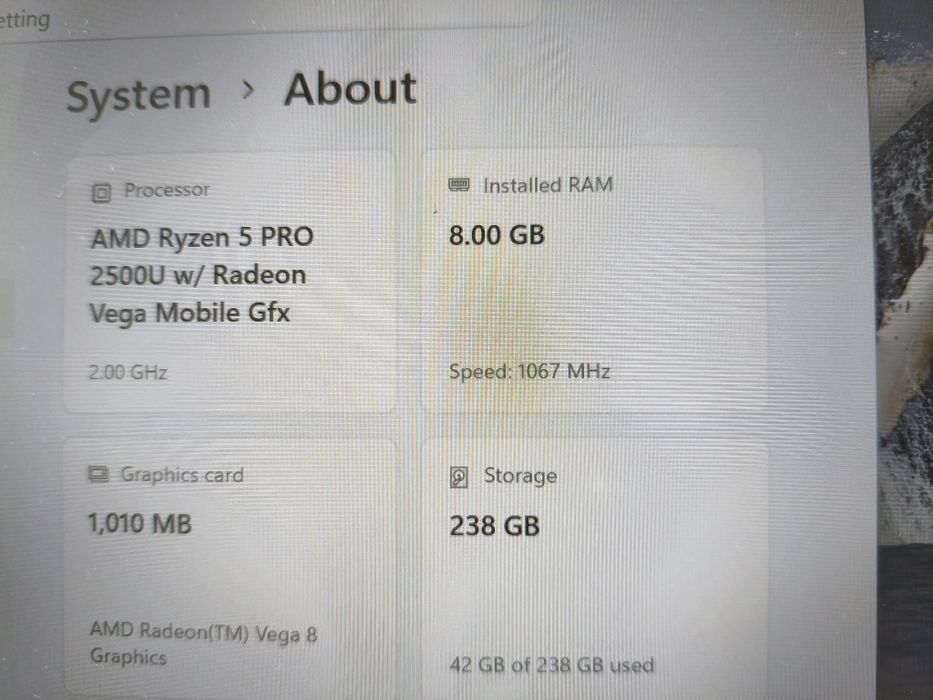 Лаптоп Dell Latitude 5495 - AMD Ryzen 5 PRO 2500U с видеокарта Radeon Vega Mobile Gfx