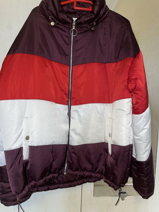 Куртка НОВАЯ за 5500т.