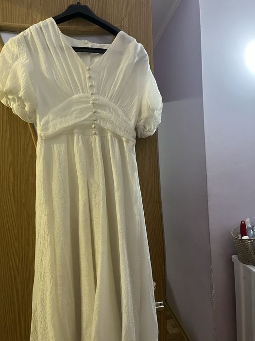 Платье белое, носила 1 раз