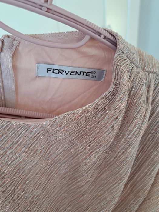 Rochie roz pudră, mulată