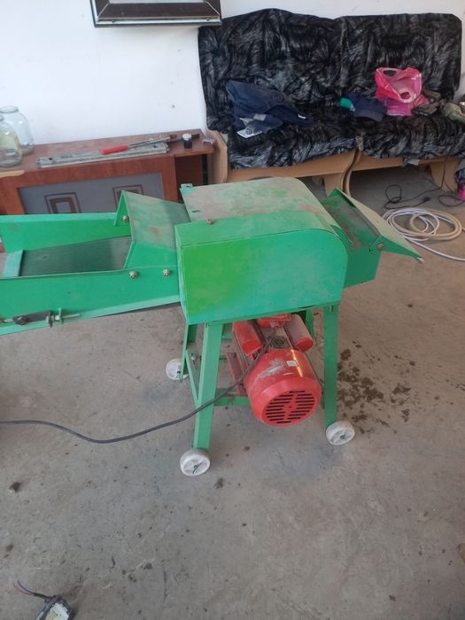 Дробилка сена в хорошем состояний