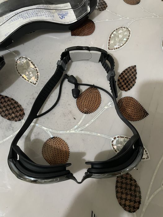 Очки для плаваня