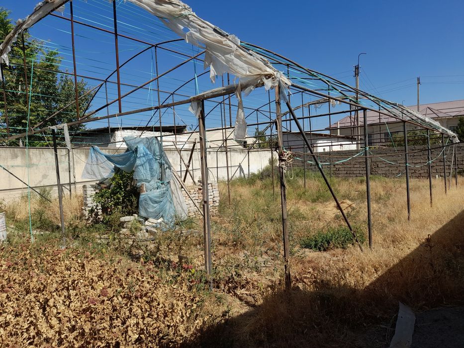 Иссикхона сотилади