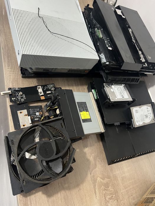 Reparatie console/Joystick/Maneta PS4/PS5/Xbox one S/X