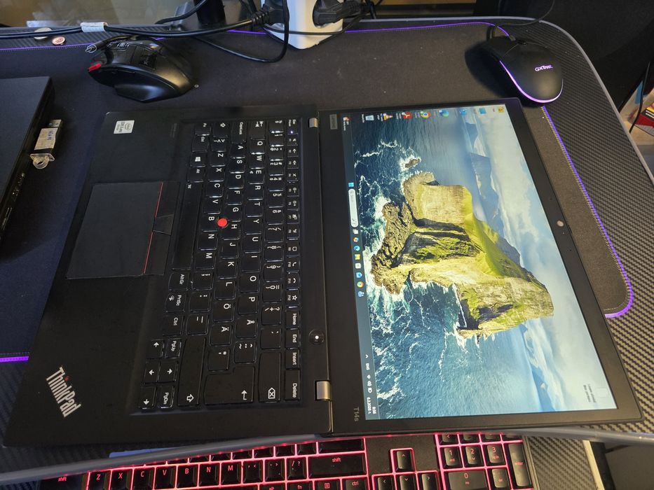 Lenovo Thinkpad T14s- i5, 8gb ddr4, 256nvme ГАРАНЦИЯ 12м.