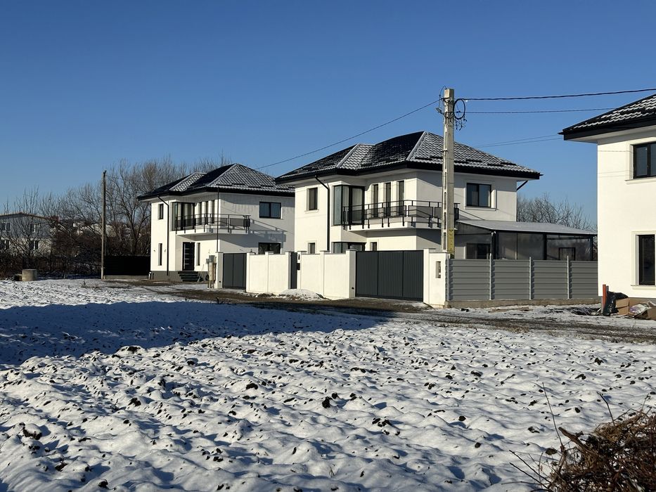 Case de VANZARE ipotesti