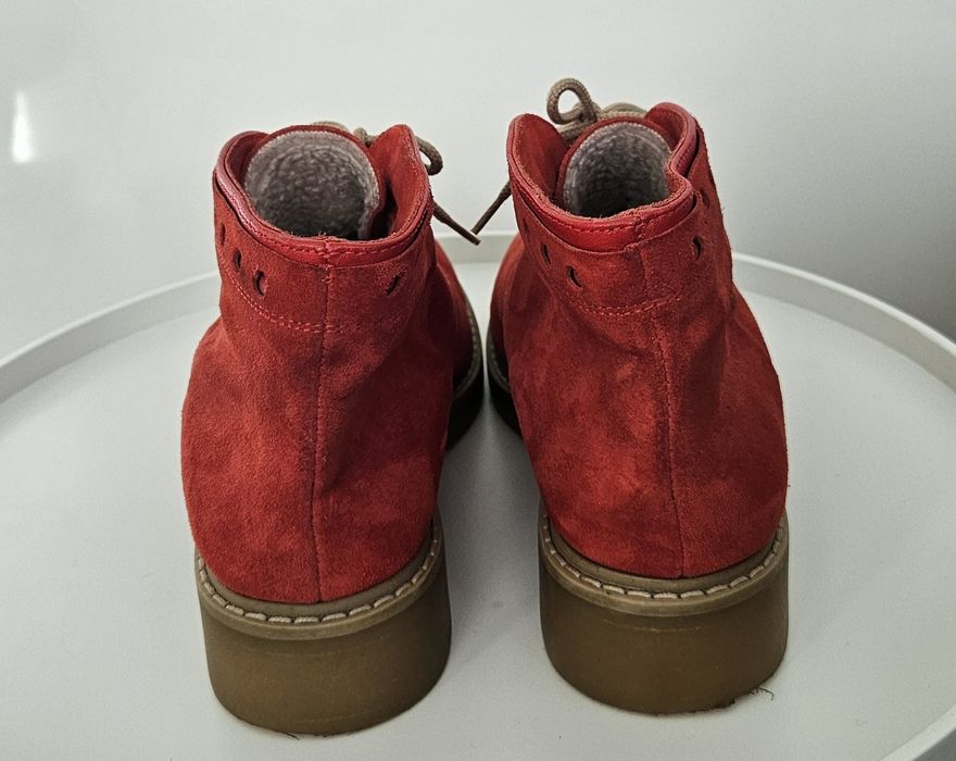 Боти от естествена кожа