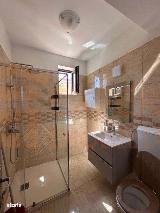Apartament de inchiriat – Zona Faleza | Etaj | Mobilat si utilat | T