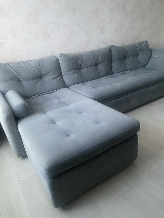 Продаю угловой диван